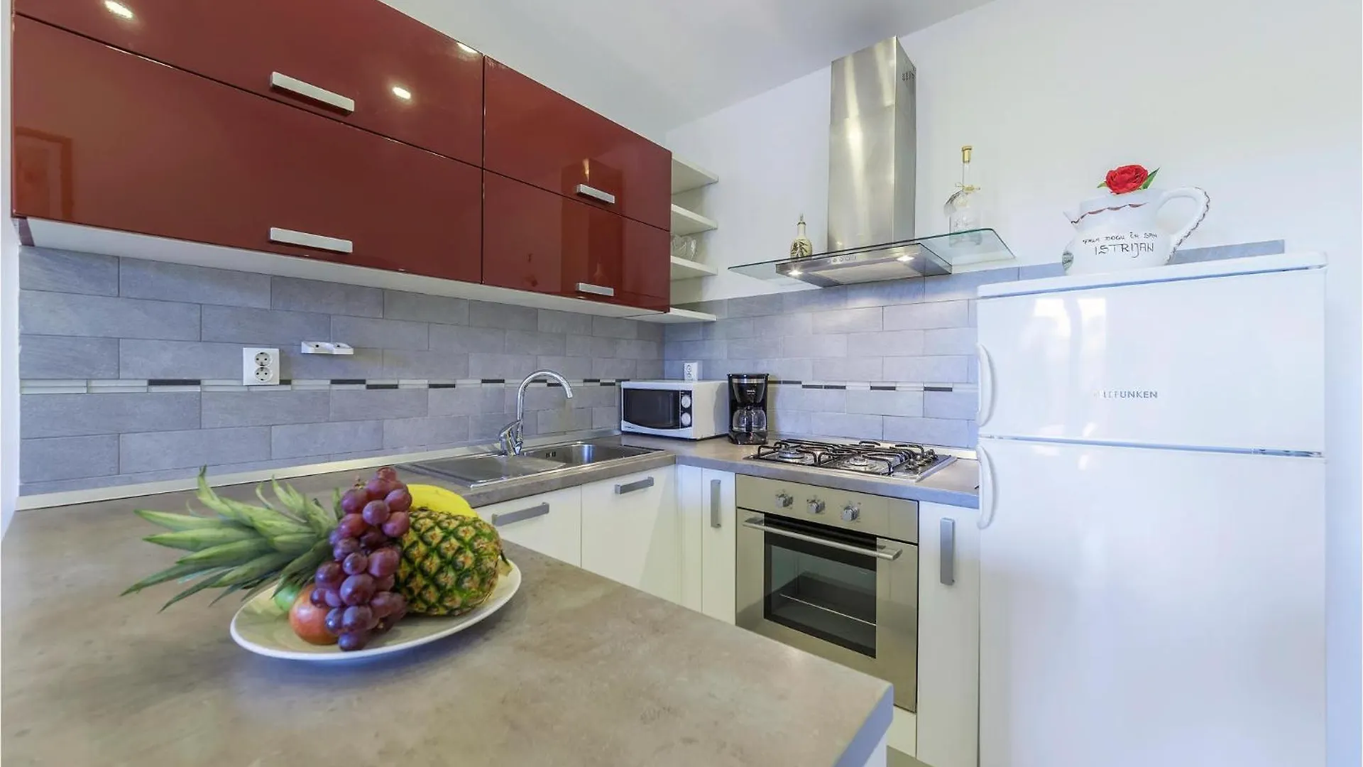 Cozy Home In Vodnjan With Wifi Hébergement de vacances