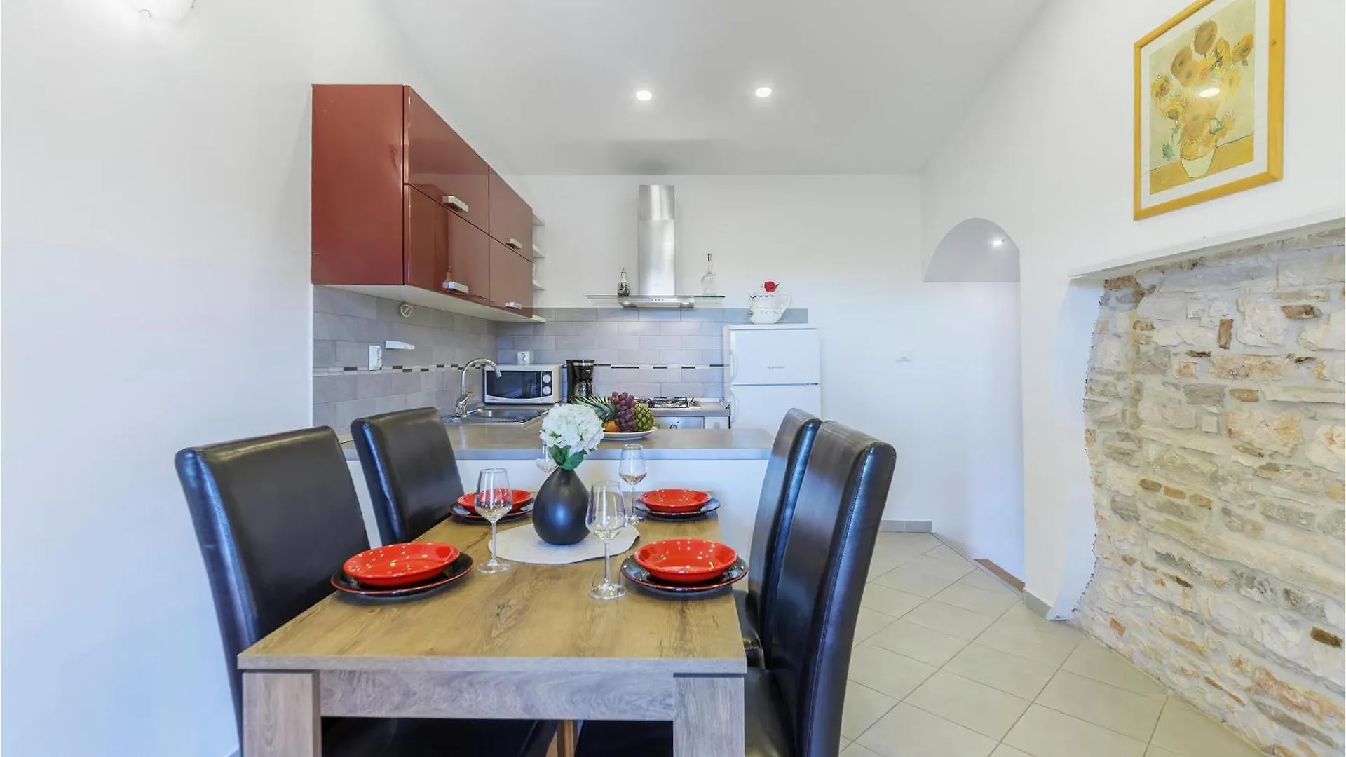 Cozy Home In Vodnjan With Wifi
